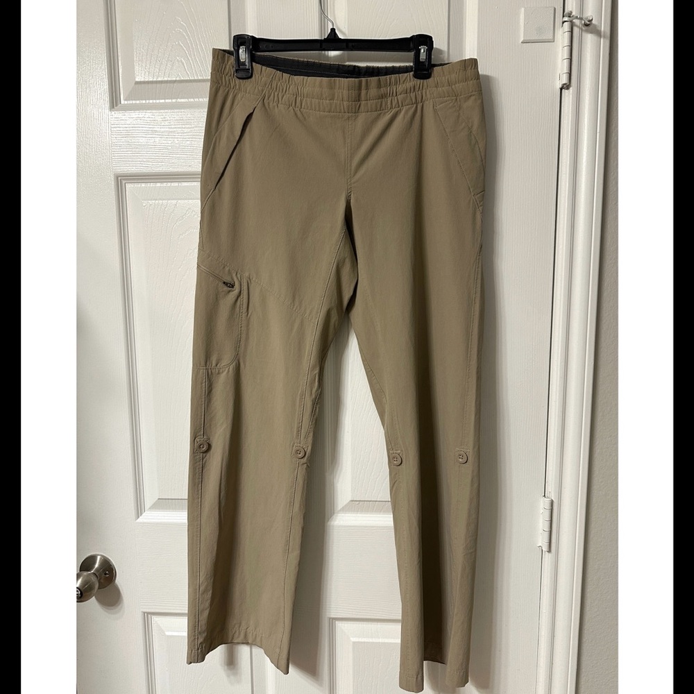 The North Face women’s Khaki Cargo Pants